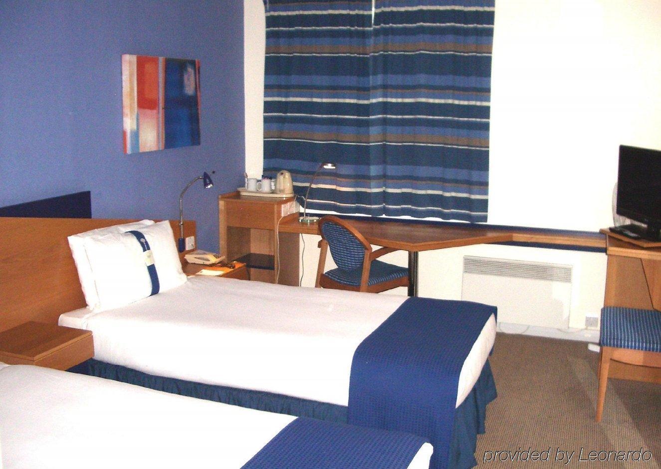 Holiday Inn Express Canterbury, An Ihg Hotel Zewnętrze zdjęcie